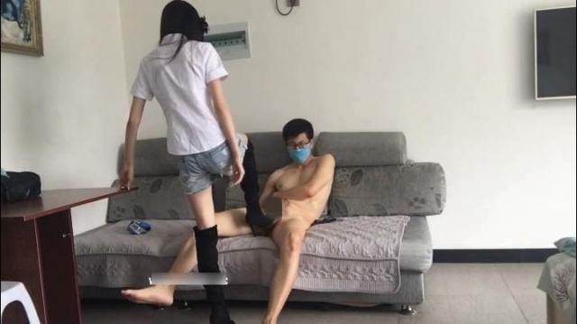 美琪S-榨干贱男友