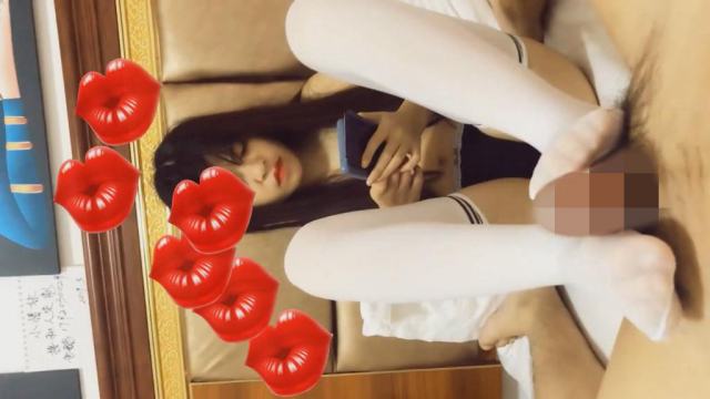 惠子-白丝美脚碾压揉搓吐奶