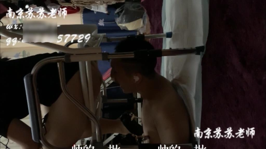 苏苏s鞋跟狠扎贱狗乳头强制圣水黄金折磨