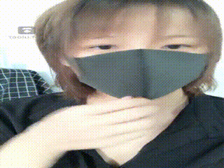 艾斯慕吃女王的黄金视频在线观看