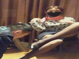 【套路直播 妆主大人女王】若依黑丝脏鞋