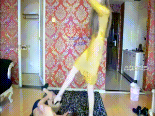 女王高跟鞋下的奴
