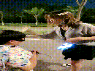 户外遛狗调教