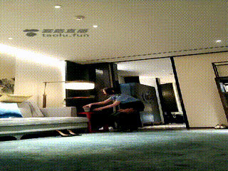 维依黛颜皮靴重度踢档
