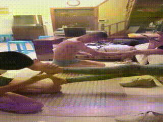 【维依双女王调教三个奴 】恋足调教视频