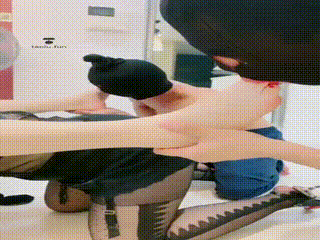 丹丹 高清 女奴 两奴恋足圣水